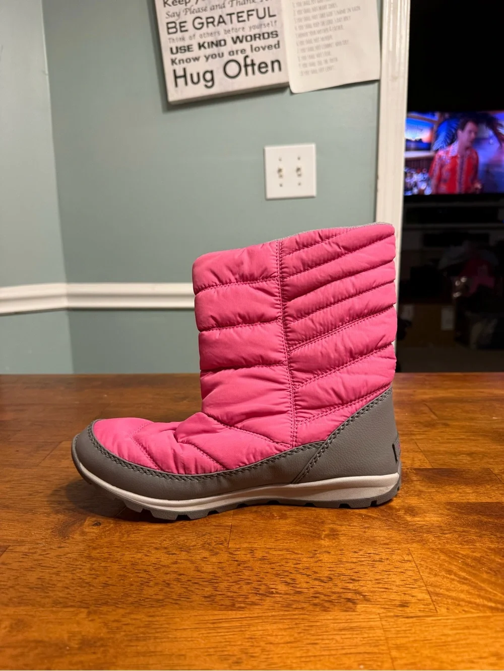 SOREL Kids Whitney Mid Waterproof Winter Boots Pink Ice/Quarry Size 6